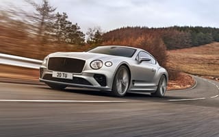Картинка Быстрый автомобиль Bentley Continental GT Speed 2021 года на трассе