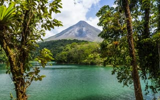 Картинка Красивый вид на вулкан Ареналь, Коста Рика