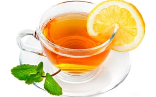 Картинка Чашка чая с лимоном и мятой на белом фоне