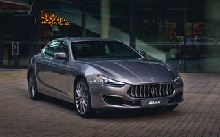 Картинка Дорогой стильный автомобиль Maserati Ghibli Hybrid GranLusso