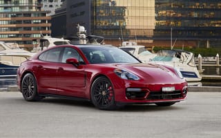 Картинка Красный автомобиль Porsche Panamera GTS 2021 года