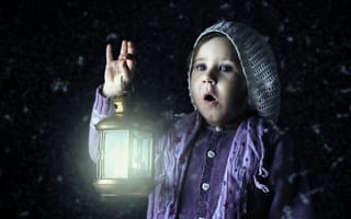 Картинка дети, ребенок, девочка, ночь, зима, фонарь, свет