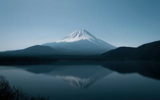 Картинка Фудзияма, Фудзи, гора, вулкан, Япония, горы, природа, пейзаж, вода, озеро, пруд, отражение