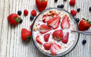 Картинка клубника, молоко, овсянка, ягода, ягоды, еда, вкусная, завтрак