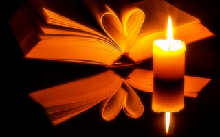 Картинка свеча, свечка, книга, огонь, пламя, ночь, темнота, отражение, разные