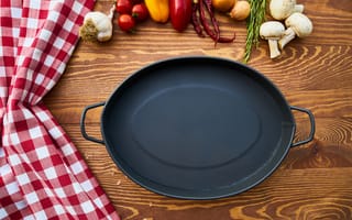 Картинка сковорода, еда, вкусная, помидор, шампиньон, гриб, чеснок