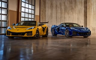 Картинка Chevrolet Corvette, Chevrolet, Шевроле, Шевроле Корвет, Corvette, ZR1, 2025, спорткар, машины, машина, тачки, авто, автомобиль, транспорт, спортивный, синий, желтый