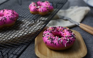 Картинка пончики, десерт, сладости, еда, выпечка, розовый, угощение