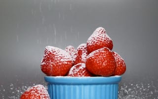 Картинка клубника, ягоды, десерт, еда, сахар, фрукты, столовая