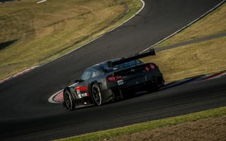 Картинка Надежная машина Nissan GT-R Nismo 2014