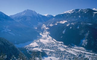 Картинка Зимняя панорама на горнолыжном курорте Майрхофен, Австрия