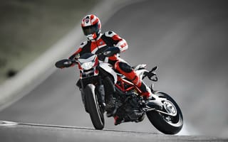 Картинка Тест-драйв мотоцикла Ducati Hypermotard
