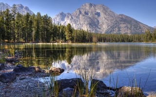 Картинка Отражение горы в озере