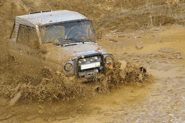 Обои UAZ, грязь, джип, бездорожье