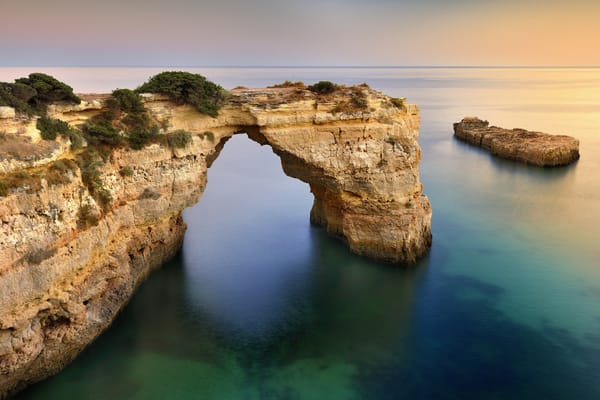 Обои Algarve, море, Albandeira Beach, Португалия, Portugal, арка, скала
