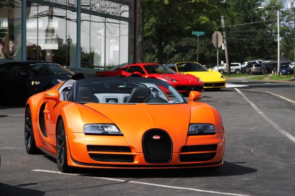 Обои Bugatti, supercar, orange, Vitesse, Veyron, Grand Sport, Roadster, Ferrari 458 Italia
