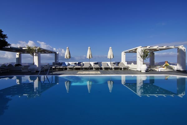 Обои Hotel Agali Houses Santorini, басейн, отдых, лето, вид, Греция, Notio Aigaio, курорт, Thira, GR, зонты