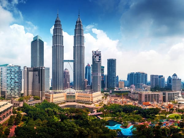 Обои Petronas Towers, Башни Петронас, здания, панорама, Малайзия, Malaysia, Куала-Лумпур, небоскрёбы, Kuala Lumpur