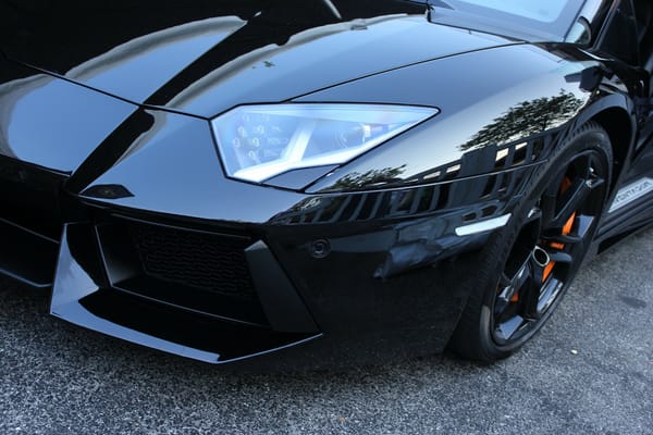 Обои фара, lamborghini, aventador, стиль