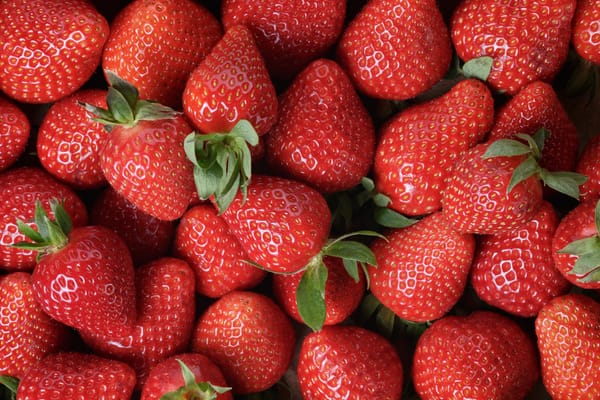 Обои strawberry, ягоды, fresh berries, клубника