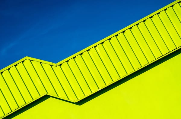 Обои urban contrast, небо, стена