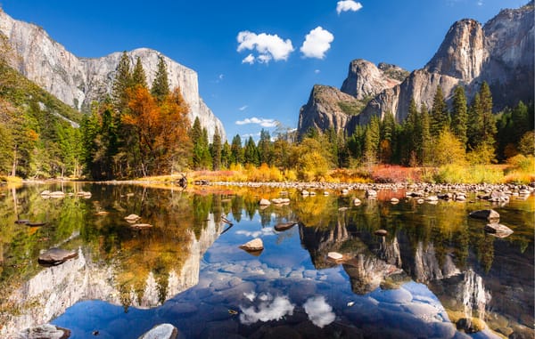 Обои Yosemite National Park, лес, озеро, осень, США, река, камни, Калифорния, горы, деревья