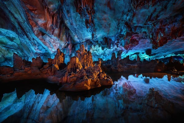 Обои Reed Flute Cave, Reflections, Guilin, China, Still Water