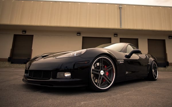 Обои Chevrolet corvette, z06, черный, фары