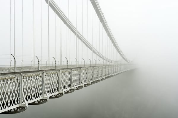 Обои Clifton Suspension Bridge, fog, Бристоль, Великобритания