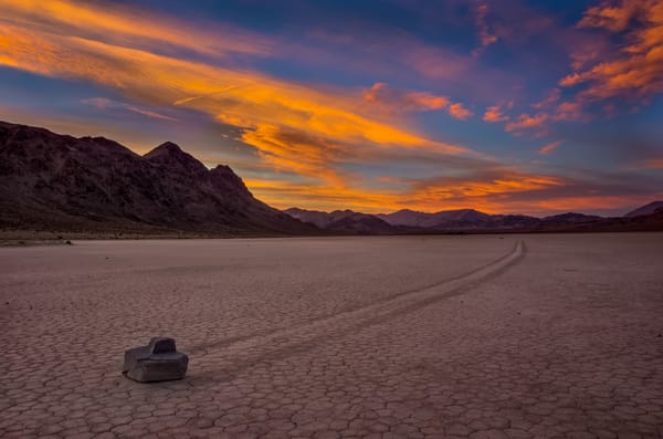 Обои долина смерти, Калифорния, Death Valley, камень, пустыня