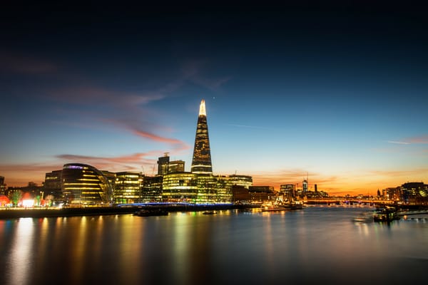 Обои Великобритания, Лондон, зеркало, закат, мост, огни, The Shard, река Темза, отражение