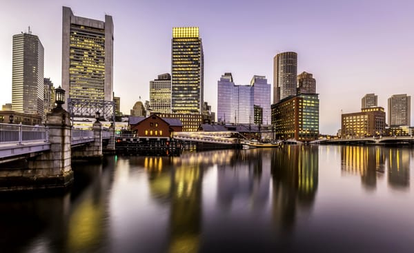 Обои США, Boston, утро, река, набережная, причал, Massachusetts, дома, мост