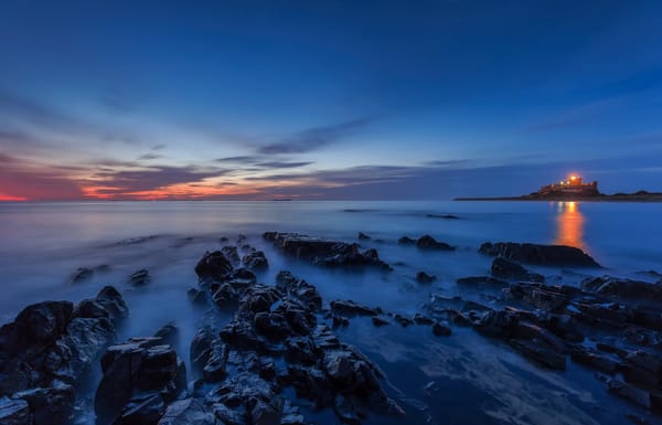 Обои Blue hour, Bamburgh Castle, sunrise