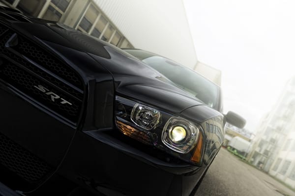 Обои Dodge charger srt, фара, autowalls, додж