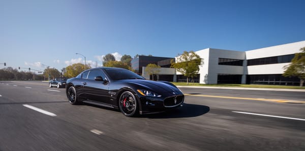 Обои мазерати, чёрный, дорога, грантуризмо, небо, отражение, MC Stradale, road, тень, страдале, скорость, speed, Granturismo, Maserati, black