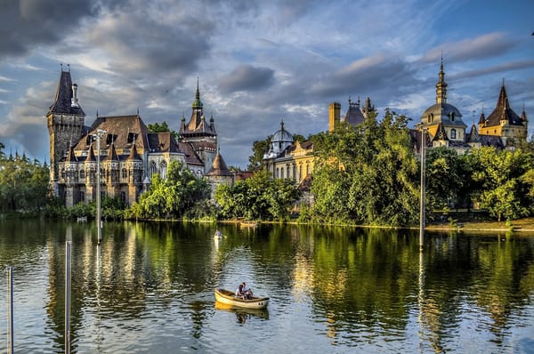 Обои vajdahunyad, Budapest, деревья, венгрия, замок, magyarorsz__g, будапешт