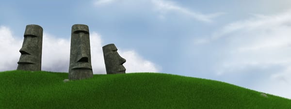 Обои камни, маски, зеленая трава