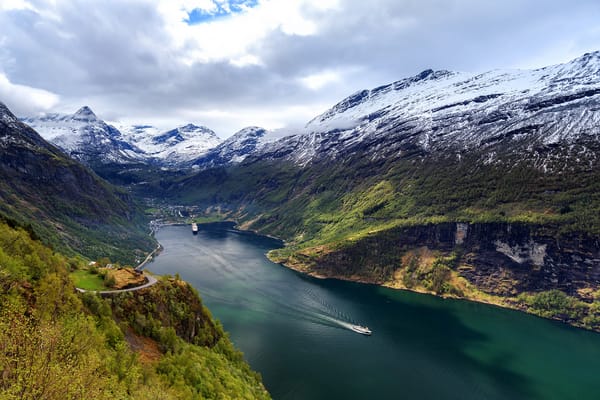 Обои пейзаж, the geiranger fjord, гейрангер-фьорд, корабли, норвегия, горы, norway