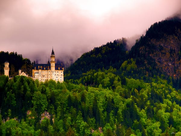 Обои пейзаж, germany, замок, лес, bavaria, neuschwanstein castle, германия, замок нойшванштайн, бавария