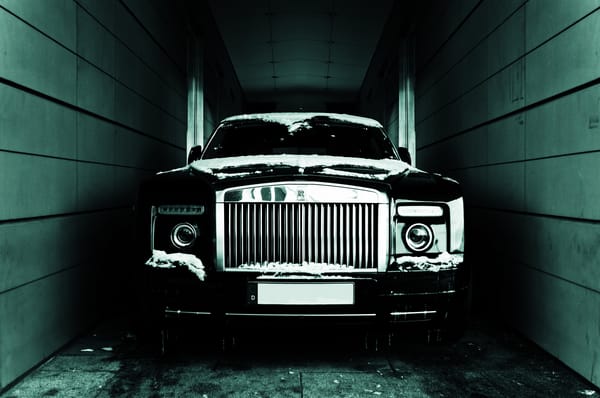 Обои суперкар, темный, rolls-royce, мойка, rolls royce