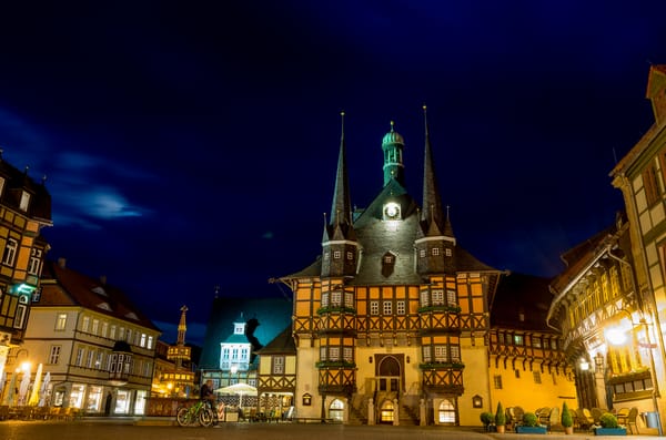 Обои Town Hall, Германия, Wernigerode, ночь, город, Вернигероде, огни, иллюминация