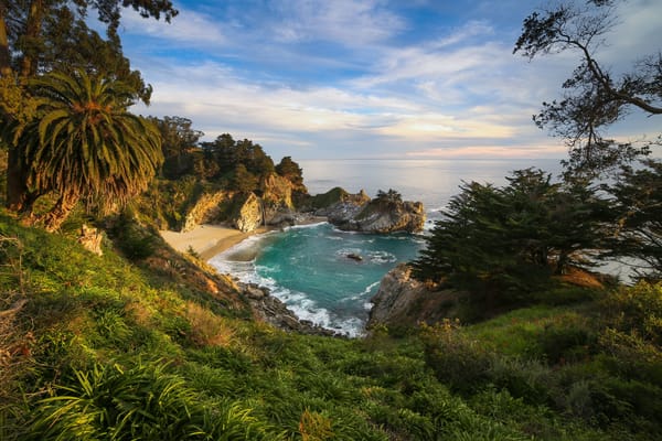 Обои McWay Falls, Калифорния, Big Sur, Julia Pfeiffer Burns State Park, закат, McWay Cove Beach, море, Биг-Сюр, берег, водопад, California, Парк Джулии Пфайфер Берн