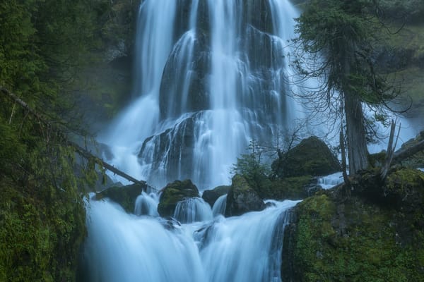 Обои Oregon, скалы, деревья, Creek Falls