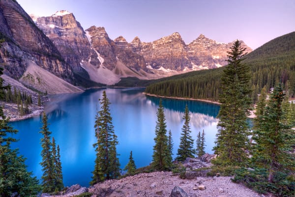 Обои Lake Moraine, скалы, озеро, Озеро Морейн, Альберта, пейзаж, Канада, деревья, Canada, горы