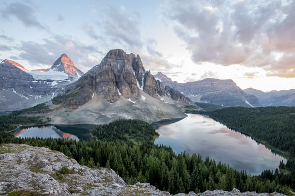 Обои Assiniboine Park, Скалистые Горы, Британская Колумбия, пейзаж, озеро, закат, British Columbia