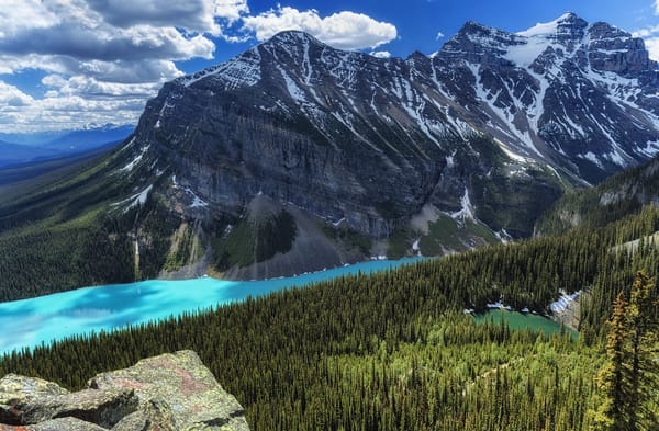 Обои Озеро Луиз, Канада, озеро, пейзаж, Lake Louise, горы, Fairview Mountain, деревья, Alberta, скалы