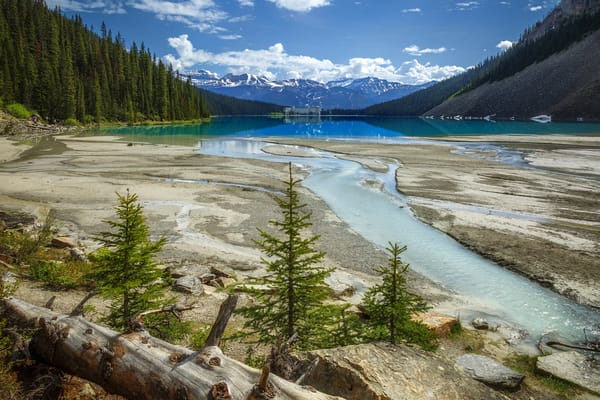 Обои Озеро Луиз, Lake Louise, озеро, Alberta, Канада, деревья, скалы, Fairview Mountain, пейзаж, горы