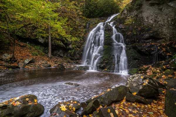 Обои Spruce Flat Falls, осень, водопад, деревья, лес, пейзаж, Great Smoky Mountains National Park, природа, водоём