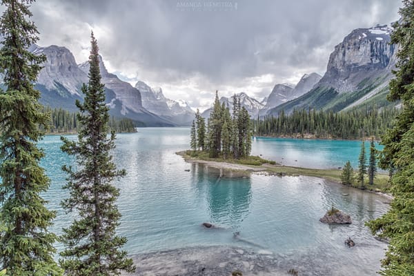 Обои Maligne Lake, Озеро Малинье, Национальный парк Джаспер, Spirit Island, пейзаж, небо, Альберта, Канада горы, Остров Духа, Jasper National Park