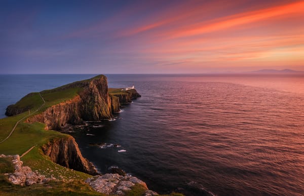 Обои Neist Point, Шотландия, море, берег, маяк, закат, камни, Остров Скай, пейзаж